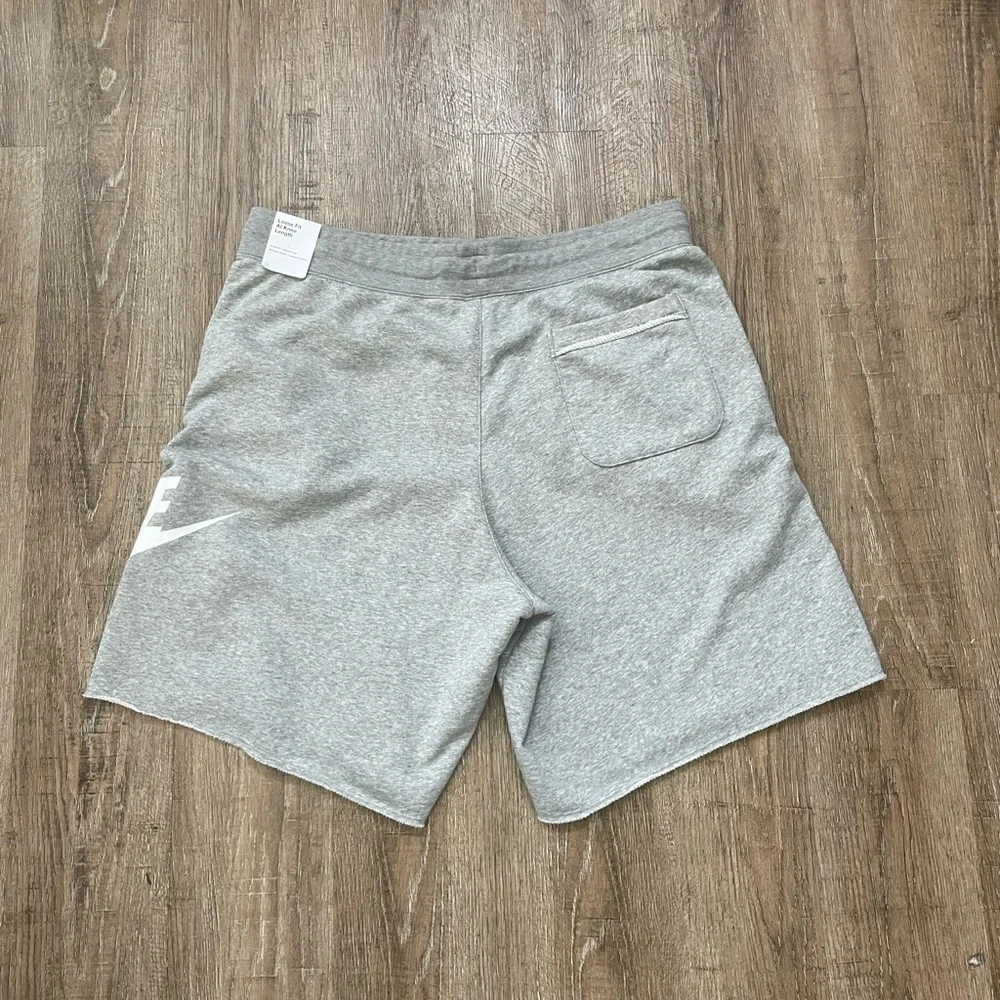 Nike Mens Alumni French Terry Shorts Grey Sz XXL AR2375-064 - Picture 2 of 4